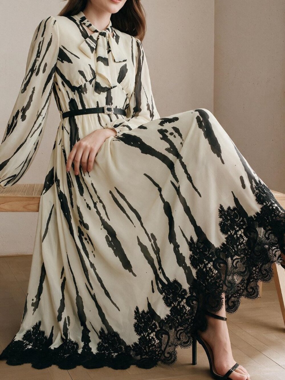 Apricot Elegant Women's Striped Colorblock Lace Patchwork Long Sleeve Dress